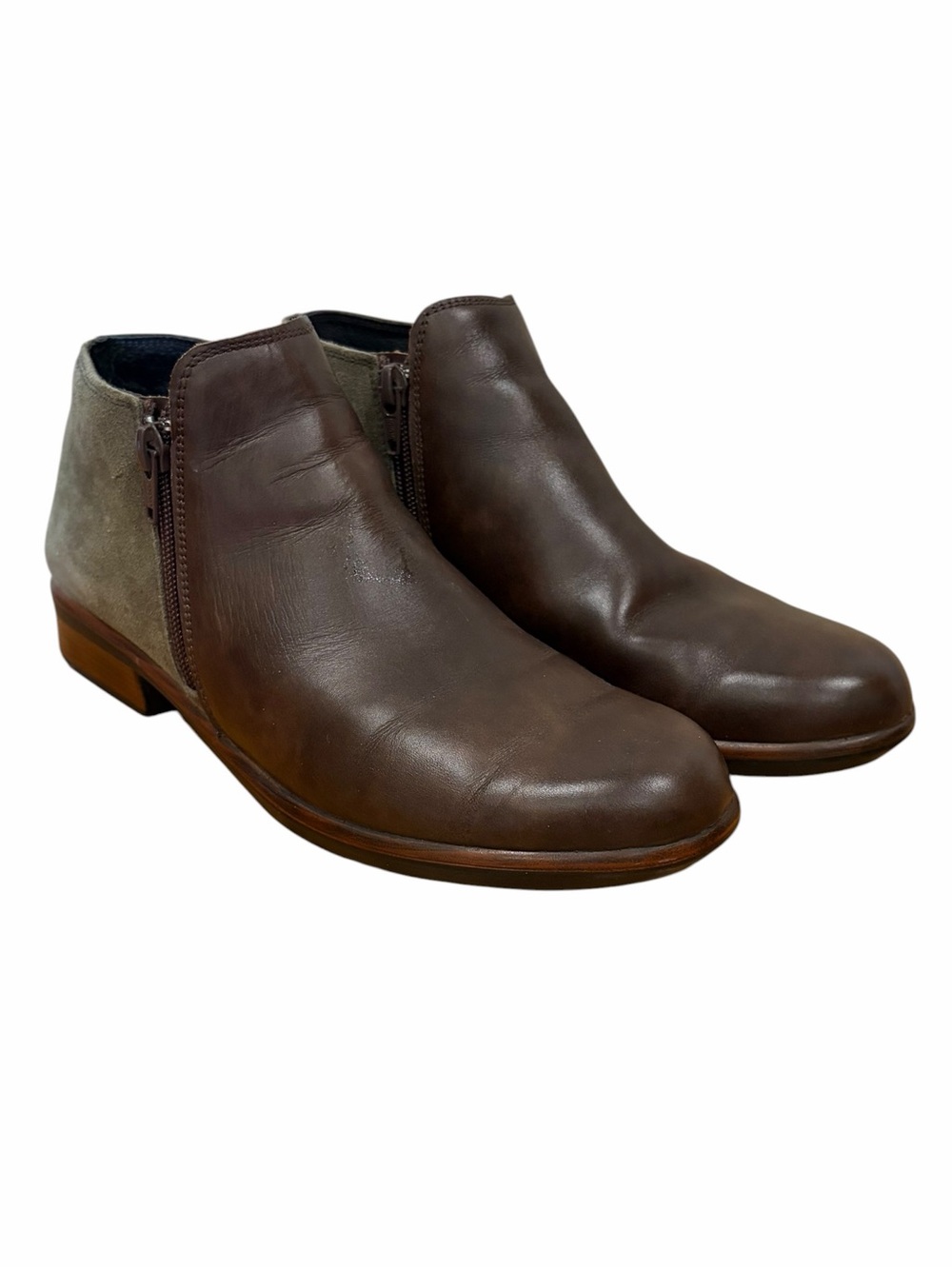 Naot women’s Brown Leather with green suede heel short boots size 39